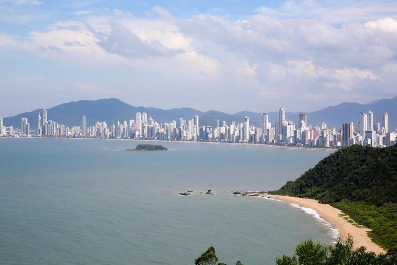 B Camboriú Apto 2 Quartos No Centro Wi-fi Grátis * Balneário Camboriú